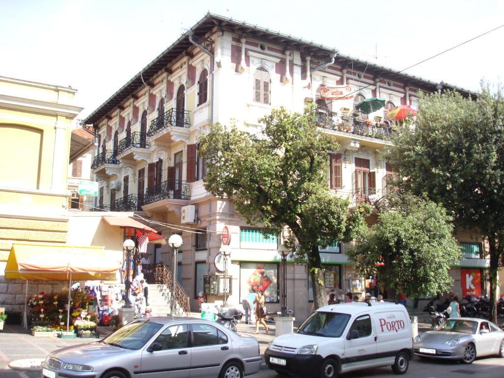 Green Market Apartment Opatija Ngoại thất bức ảnh